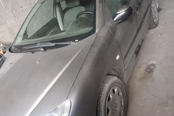 پژو ۲۰۶ صندوق دار v8 - 1393