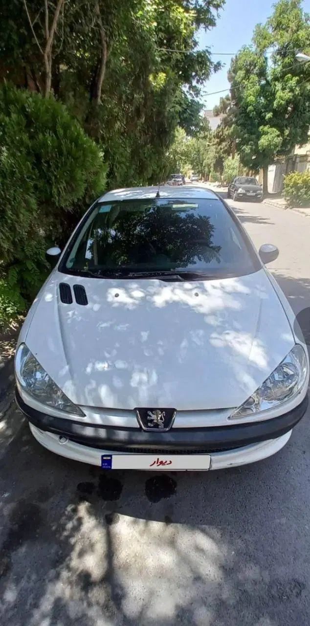 پژو ۲۰۶ صندوق دار v8 - 1393