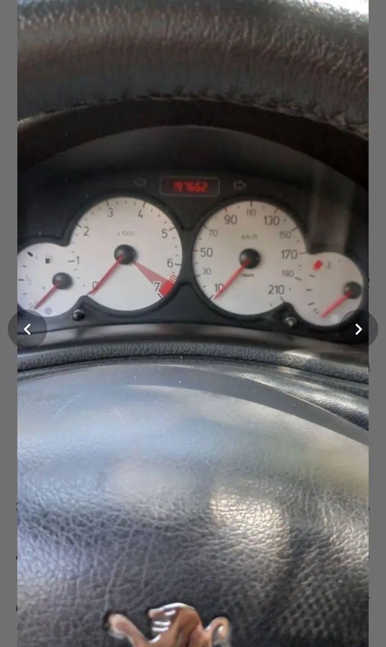 پژو ۲۰۶ صندوق دار v8 - 1393