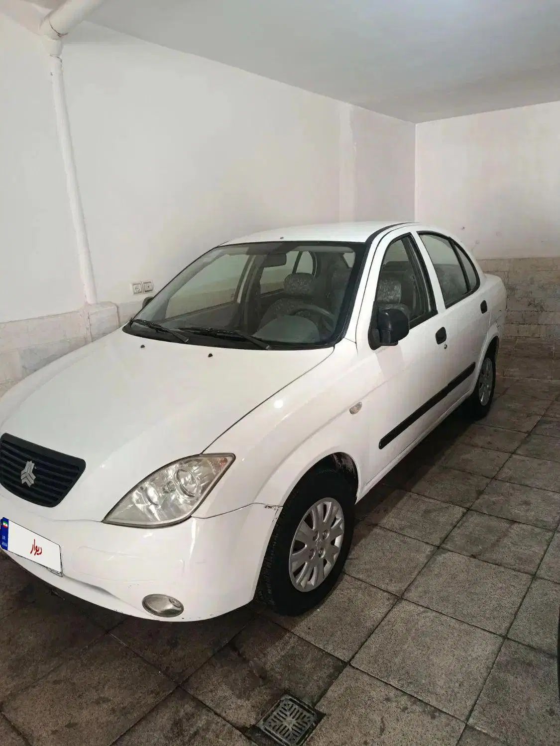 تیبا صندوق دار EX - 1395