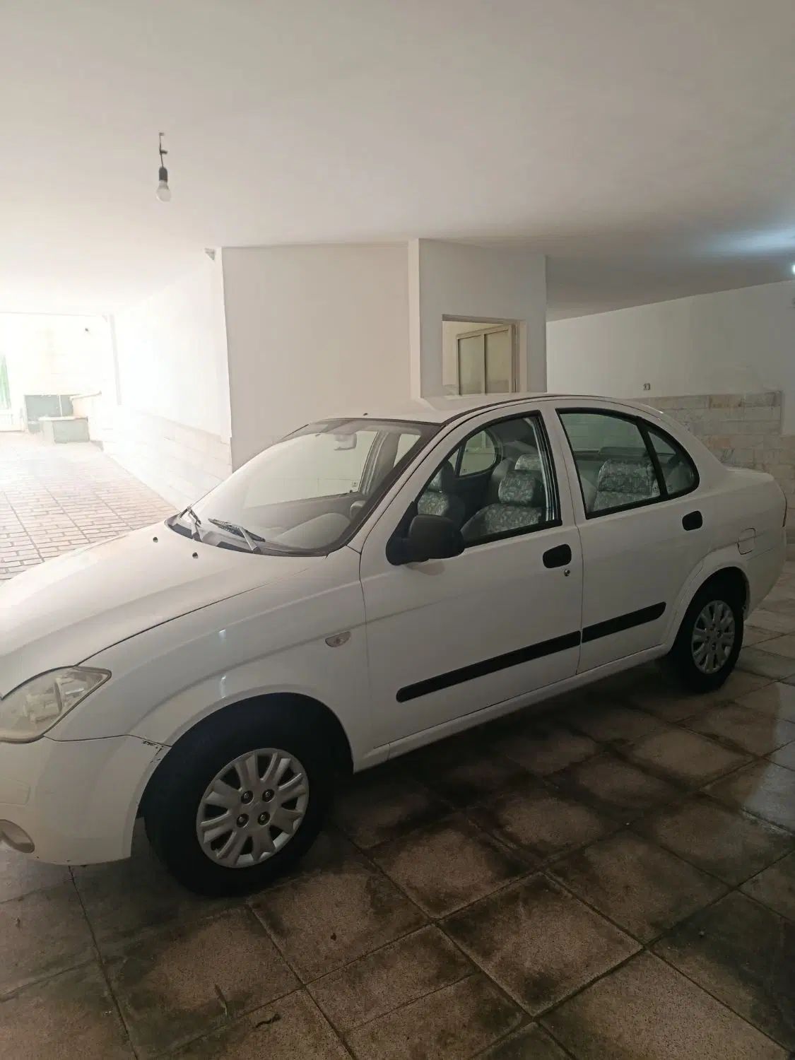 تیبا صندوق دار EX - 1395