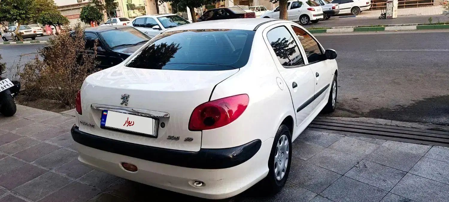 پژو ۲۰۶ صندوق دار v8 - 1389