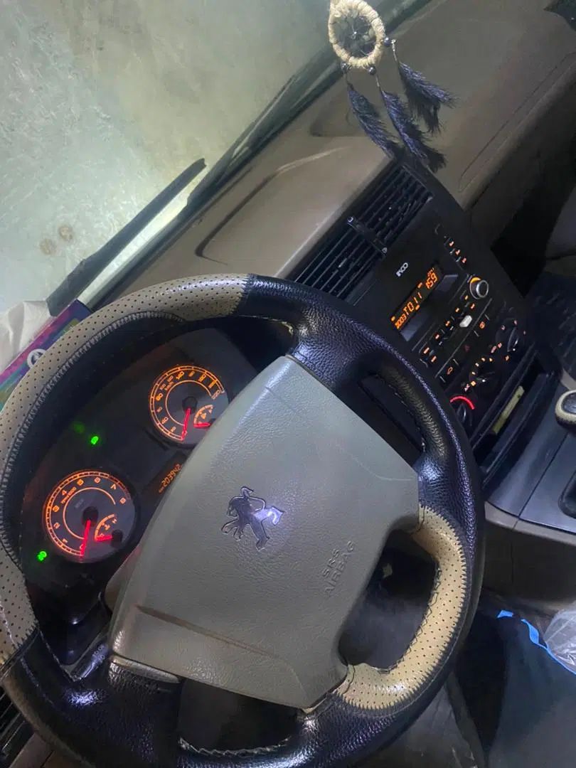 پژو 405 SLX بنزینی TU5 - 1400