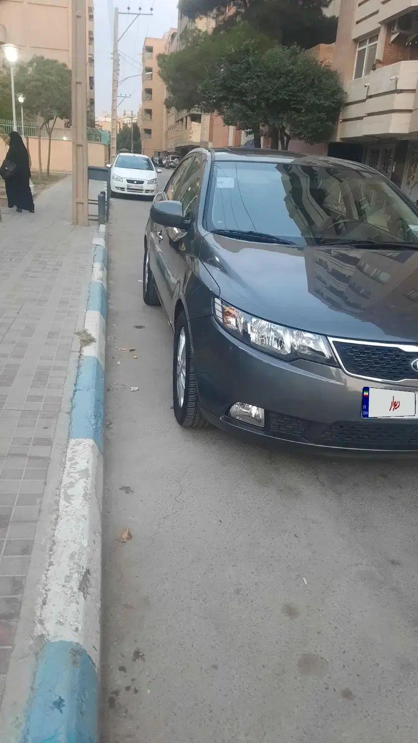 کیا سراتو 2.0 لیتر اتوماتیک GT لاین - 2018