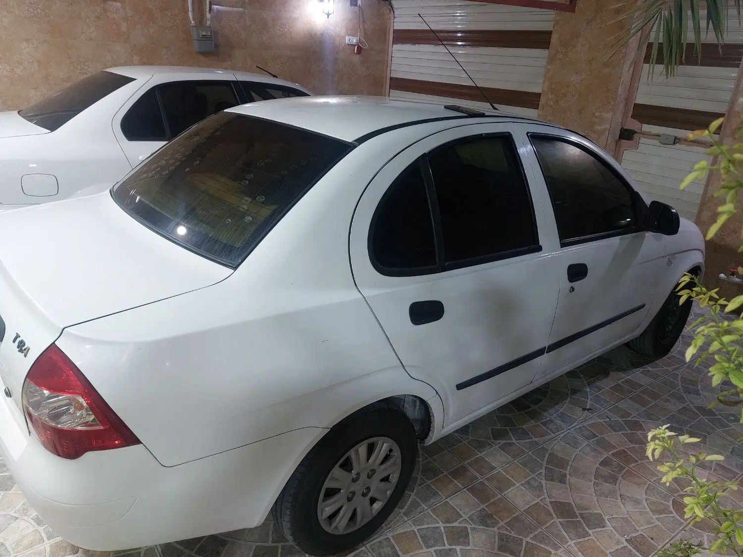 تیبا صندوق دار SX - 1396