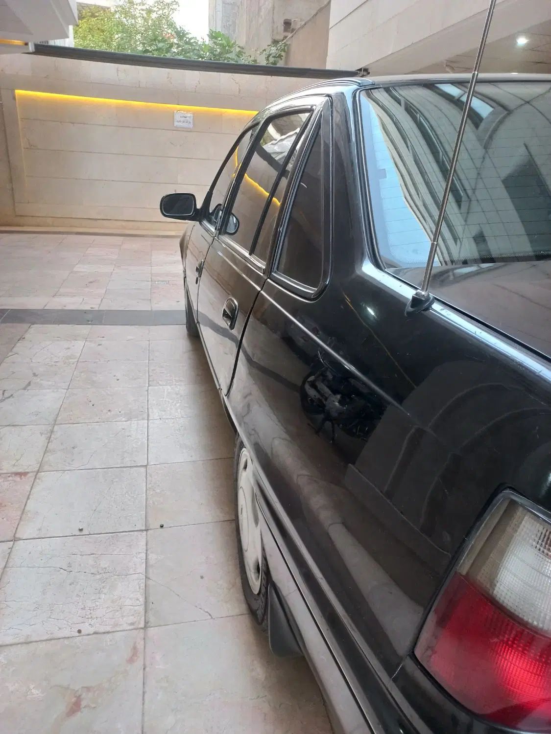 دوو سیلو سدان - 1381