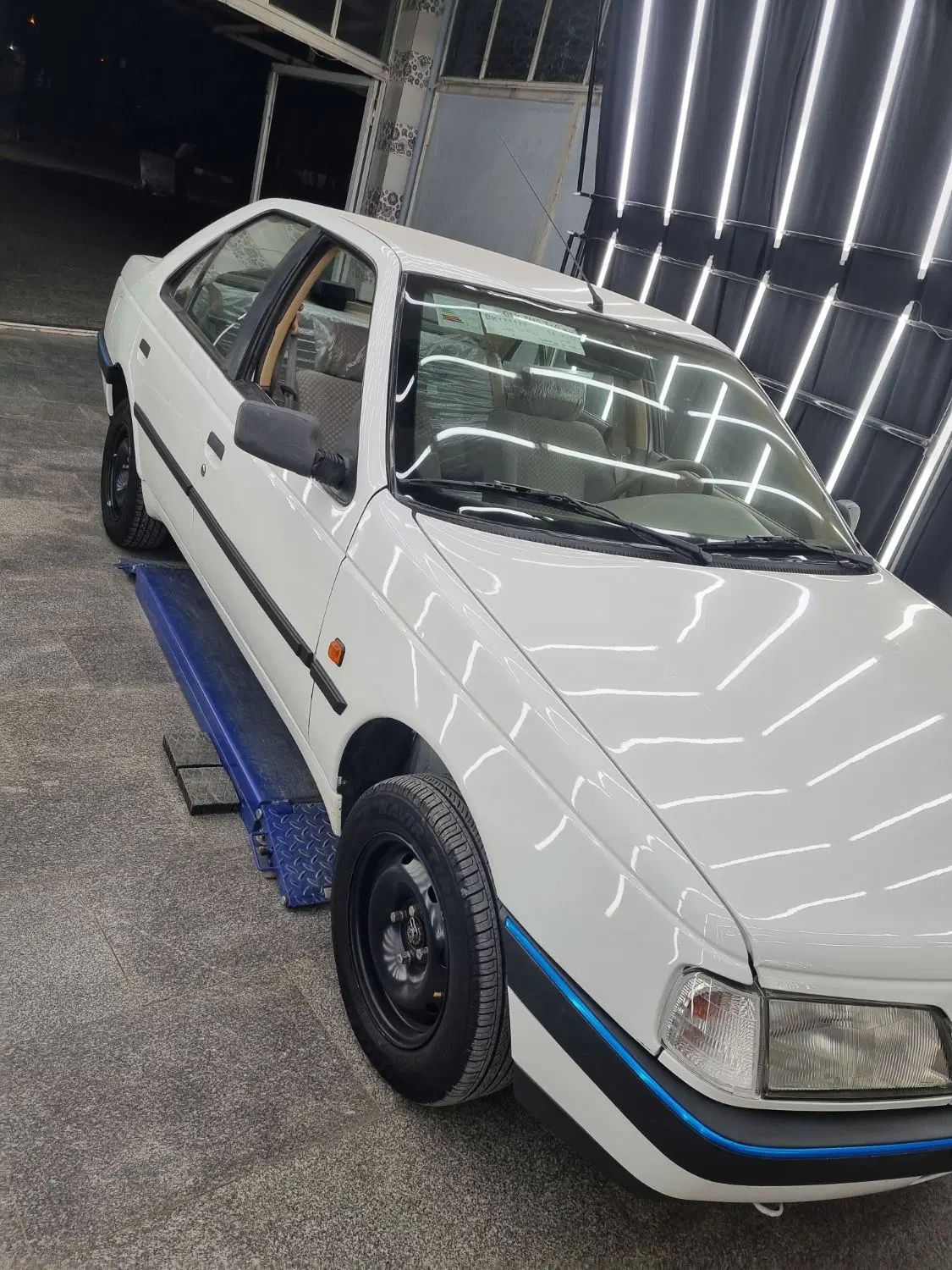 پژو 405 بنزینی GLX - TU5 - 1390
