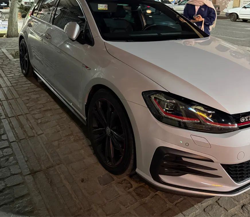 فولکس گلف GTI - 1404