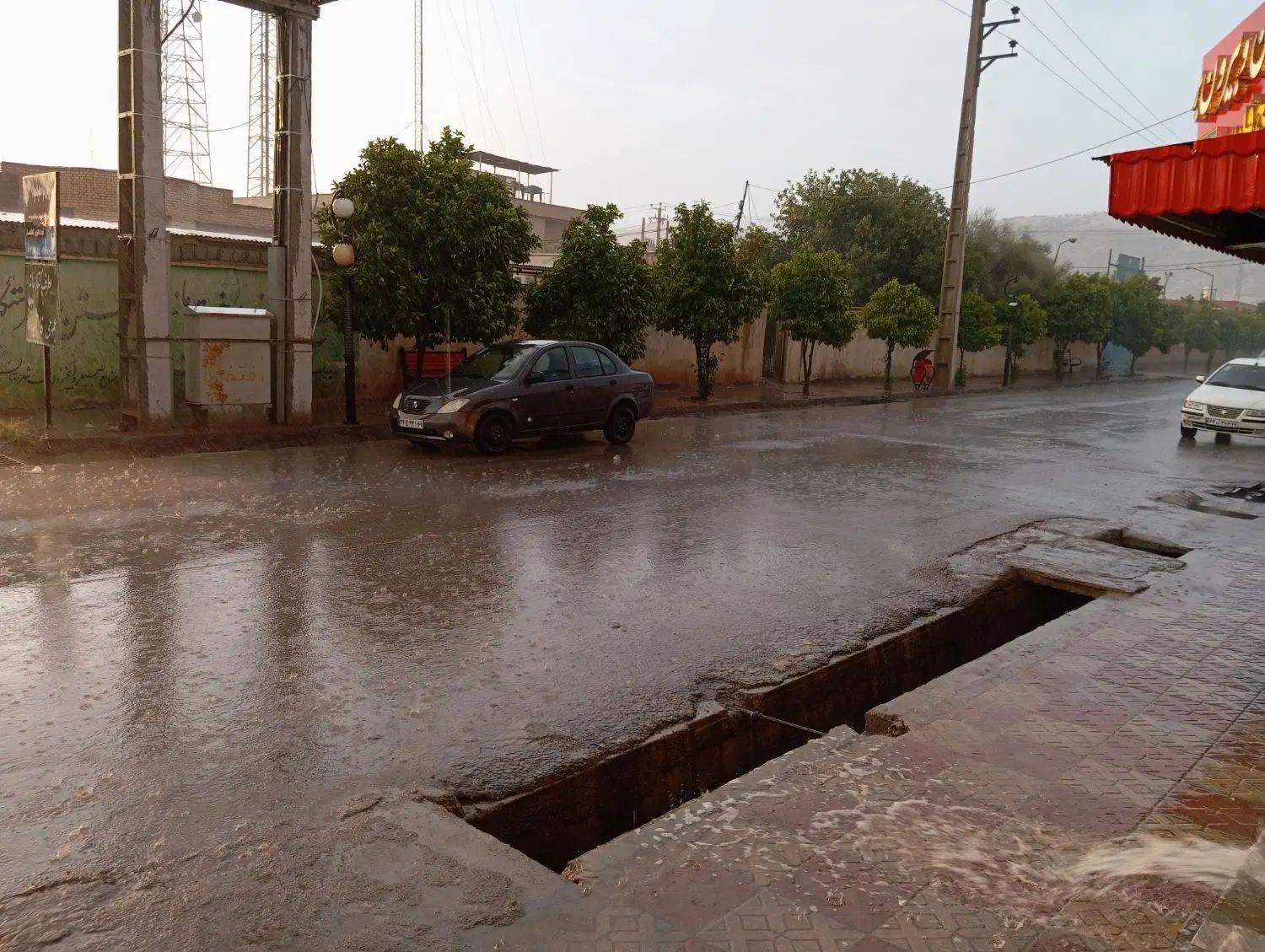 تیبا صندوق دار SX - 1397