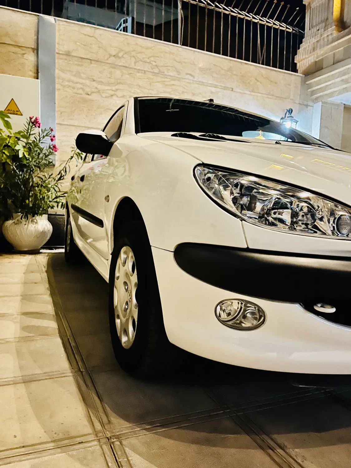 پژو ۲۰۶ صندوق دار v8 - 1399