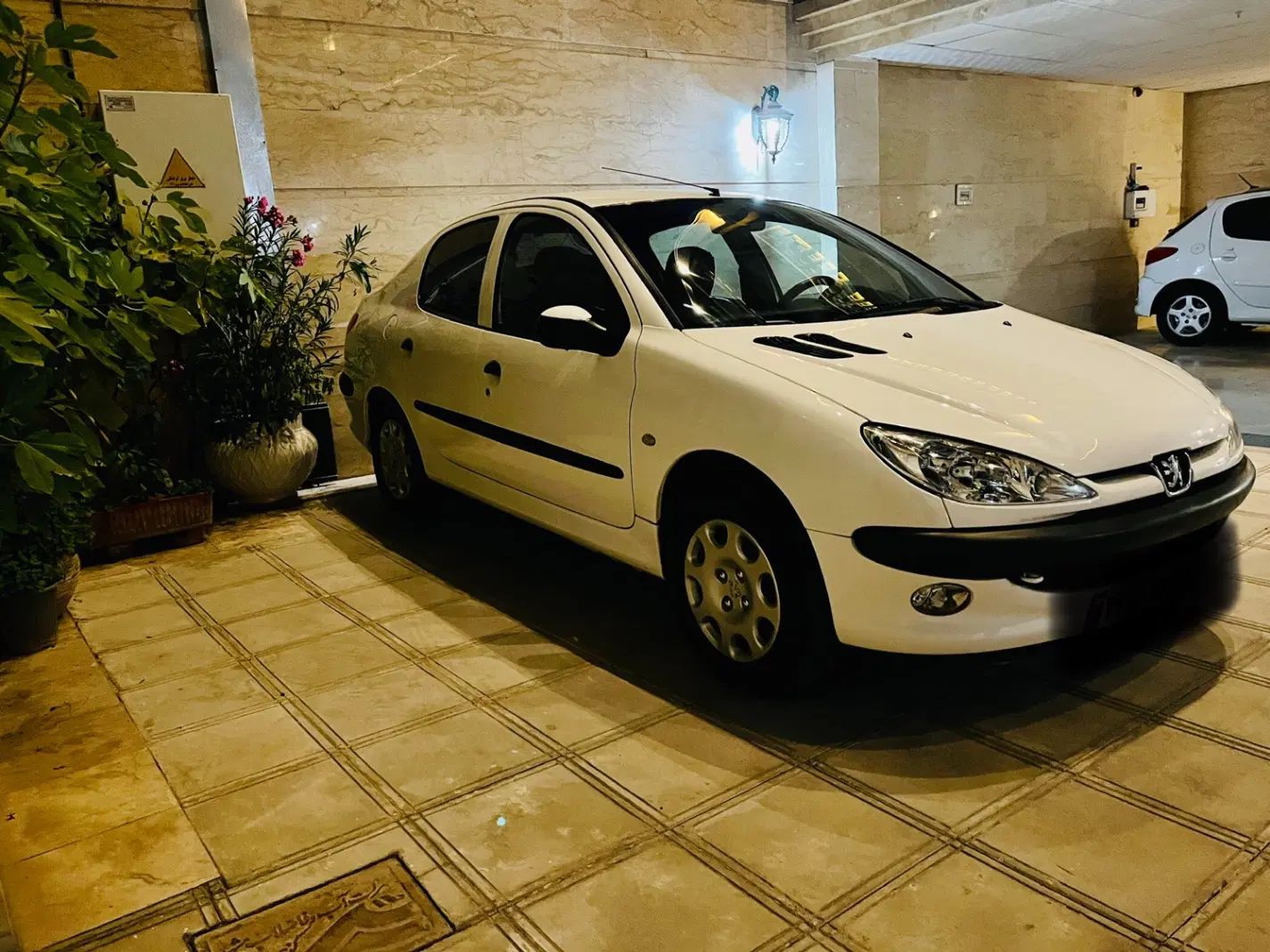 پژو ۲۰۶ صندوق دار v8 - 1399