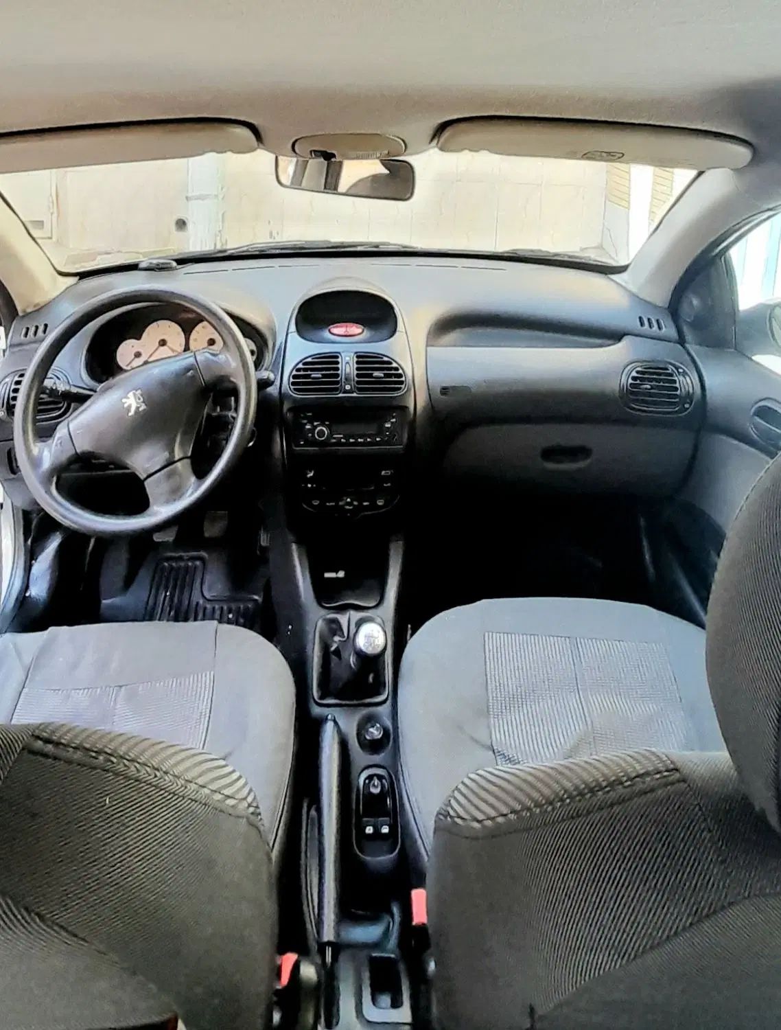 پژو ۲۰۶ صندوق دار v8 - 1390