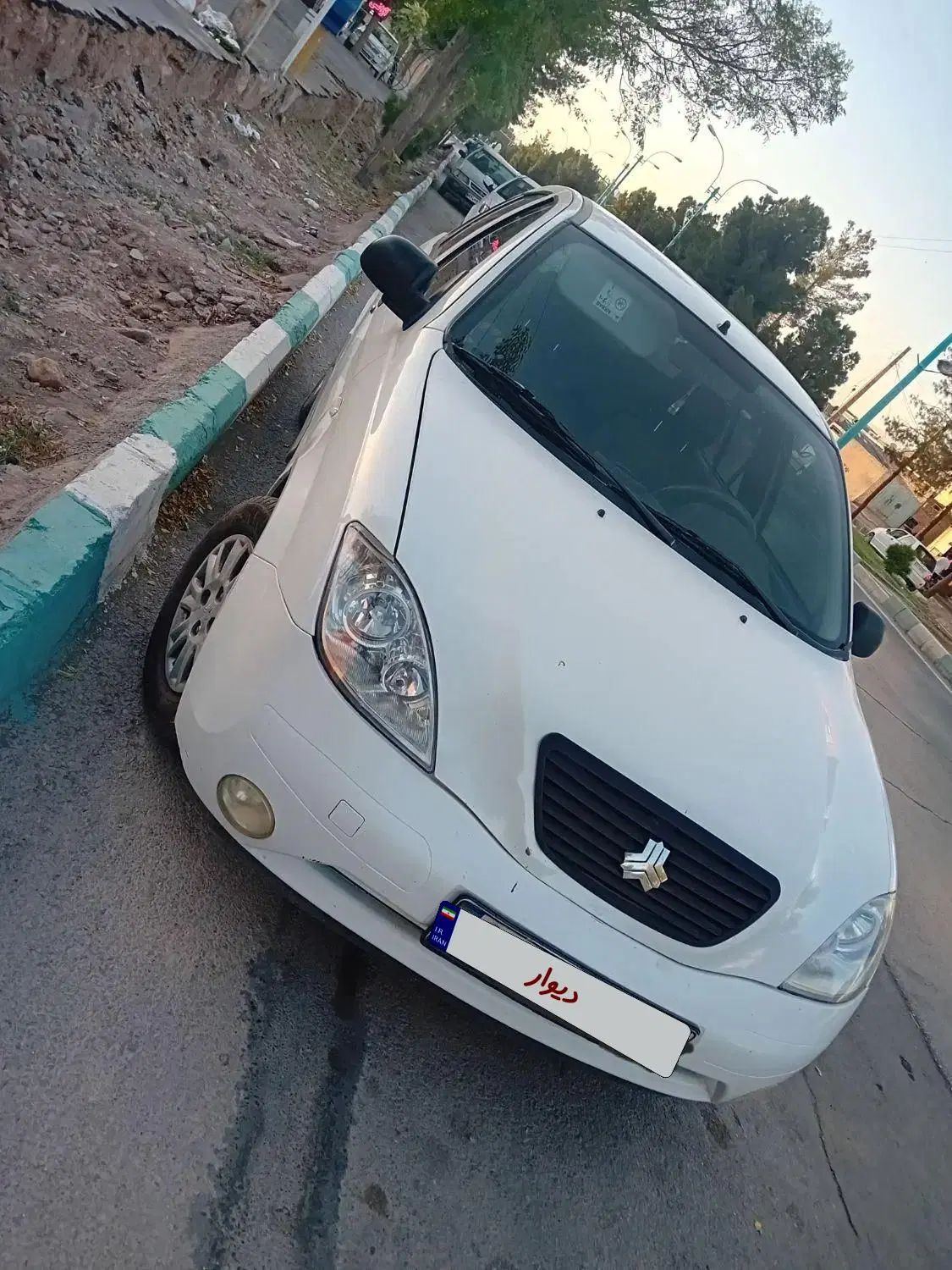 تیبا صندوق دار SX - 1393