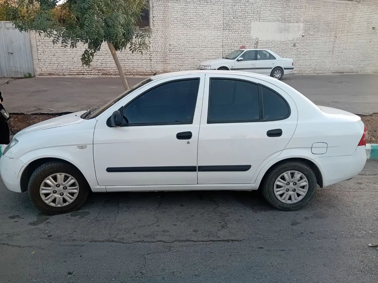 تیبا صندوق دار SX - 1393