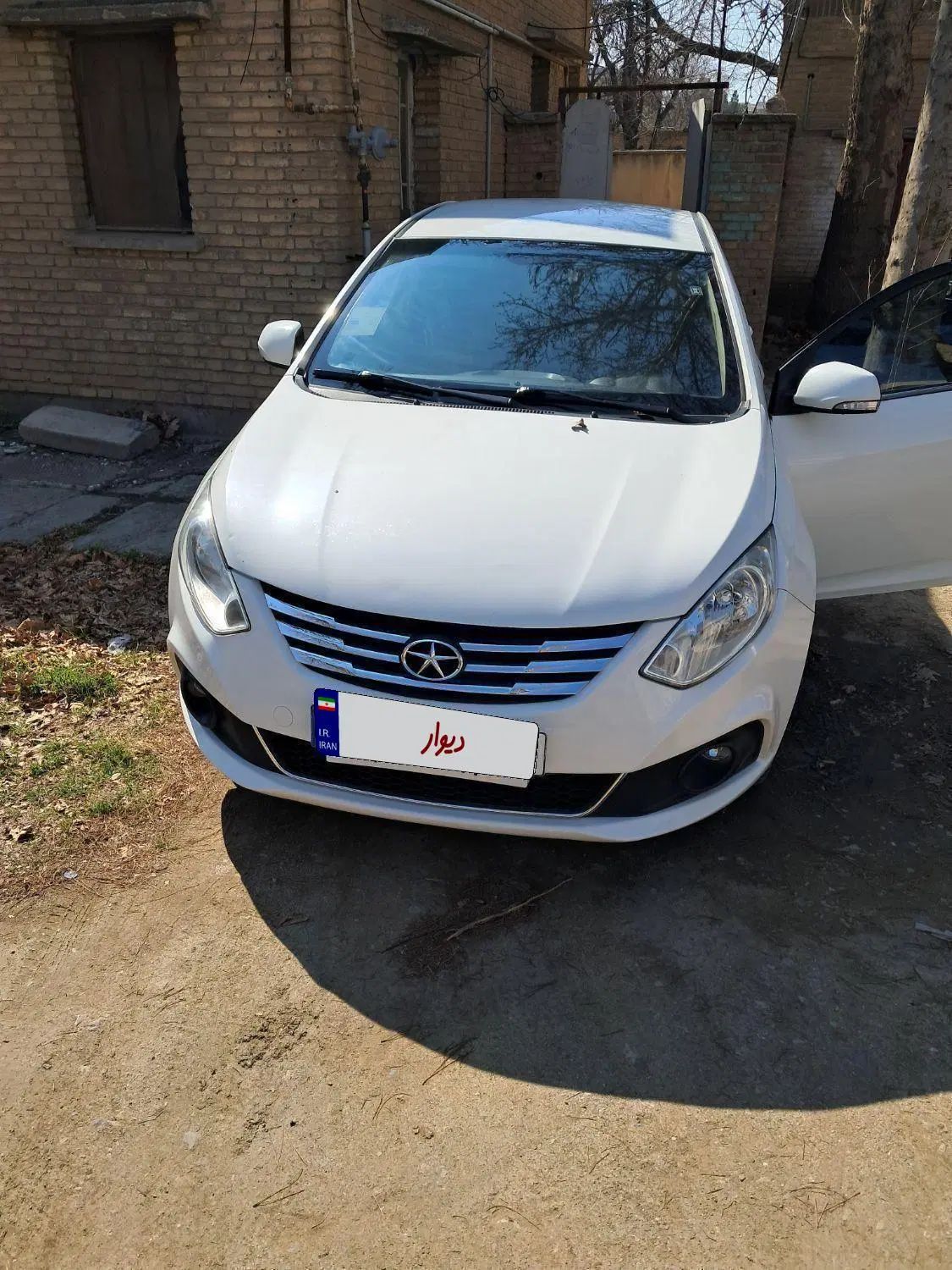 جک J4 اتوماتیک ساده - 1400