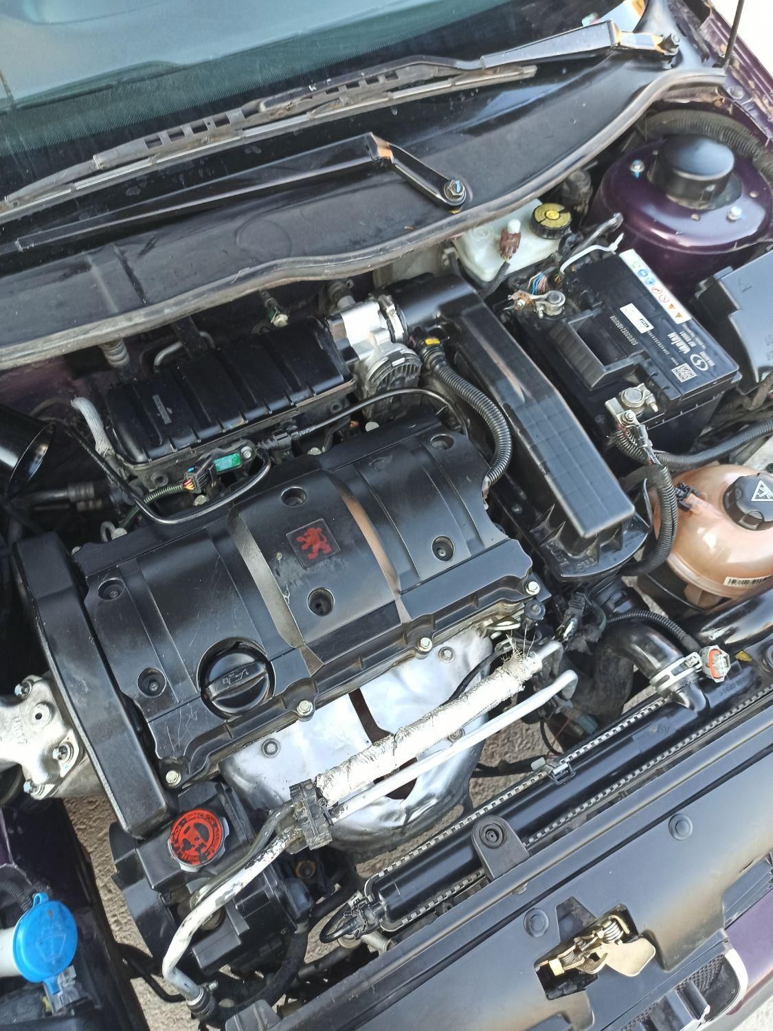 پژو ۲۰۶ صندوق دار v8 - 1396
