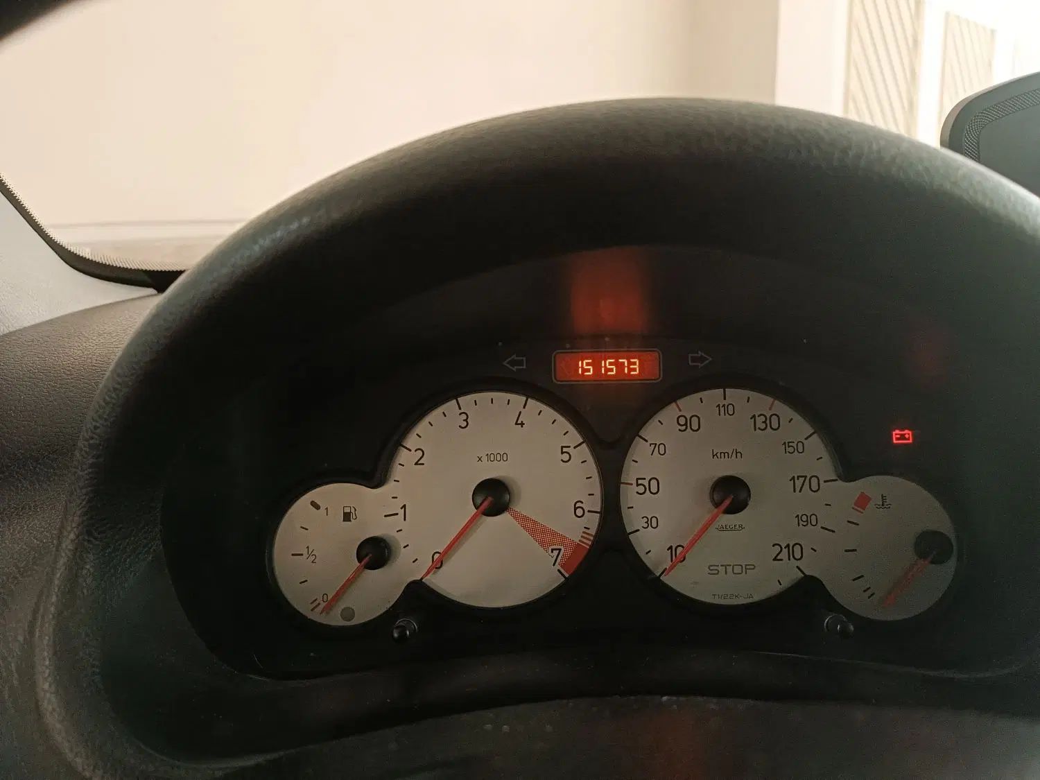 پژو ۲۰۶ صندوق دار v8 - 1391