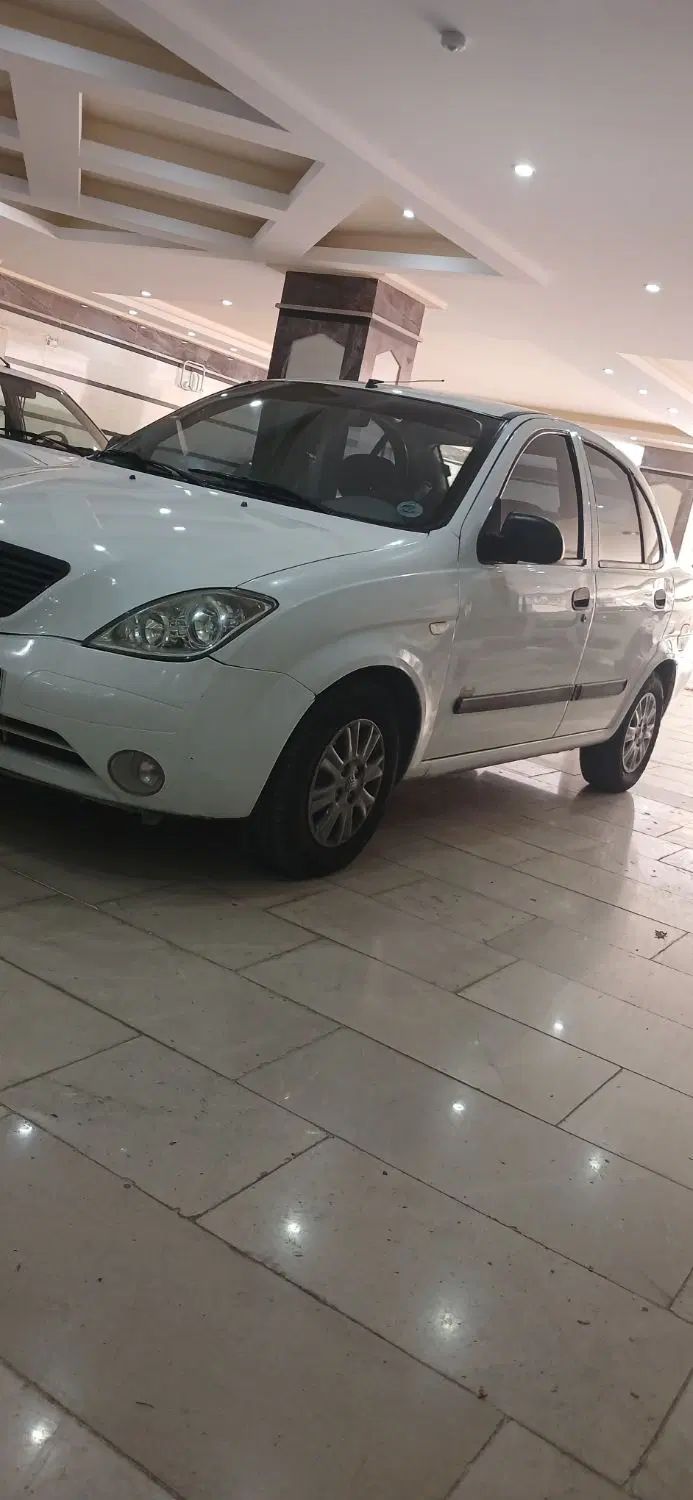 تیبا صندوق دار SX - 1392