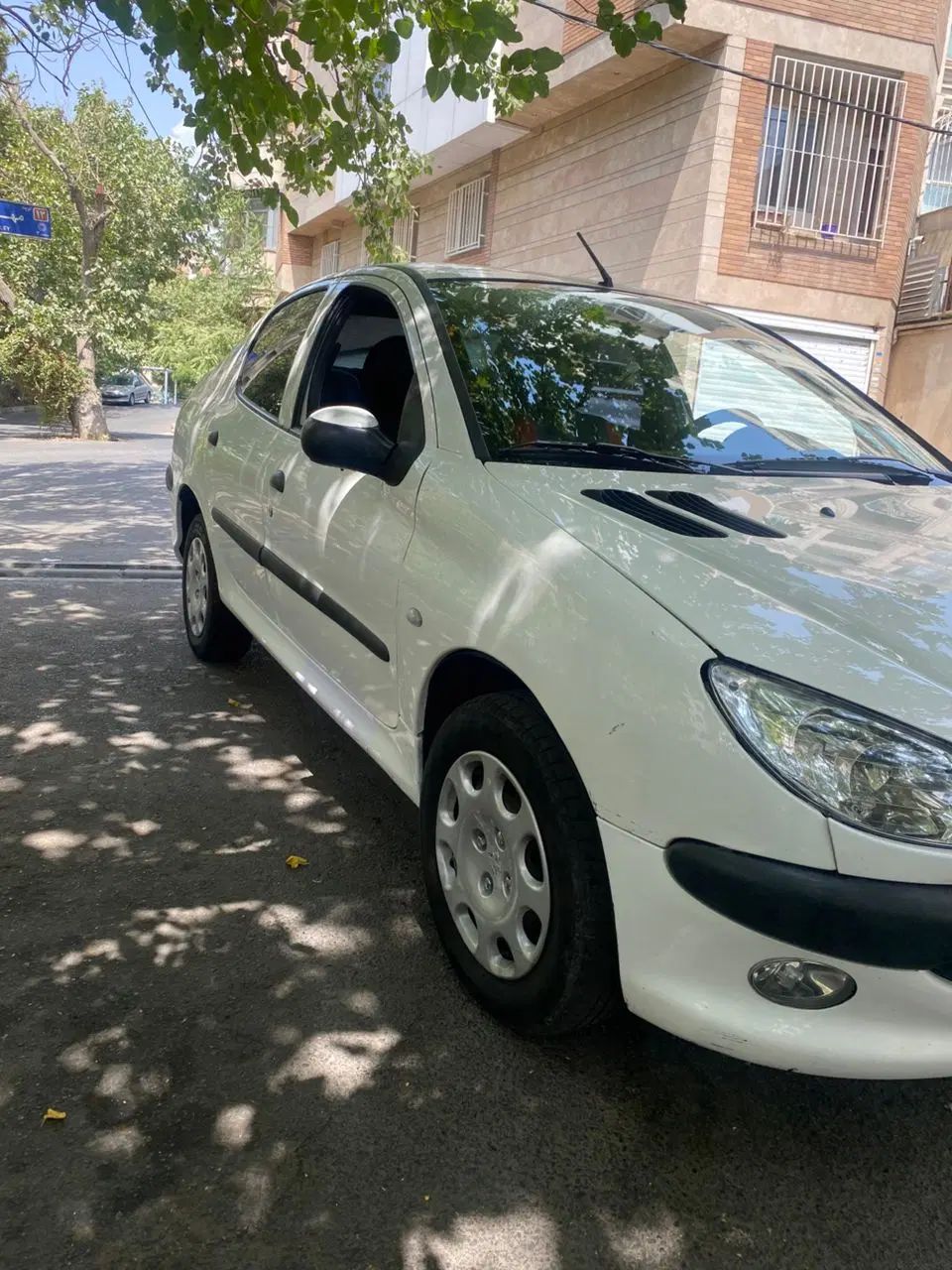 پژو ۲۰۶ صندوق دار v8 - 1392