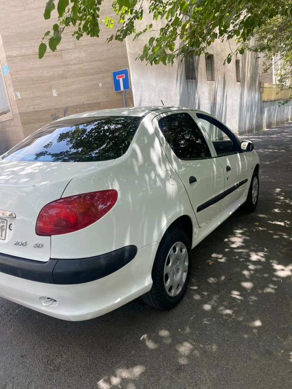 پژو ۲۰۶ صندوق دار v8 - 1392