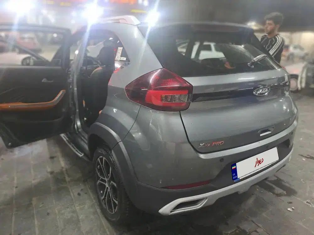 ام وی ام X22 پرو دنده‌ای - 1402
