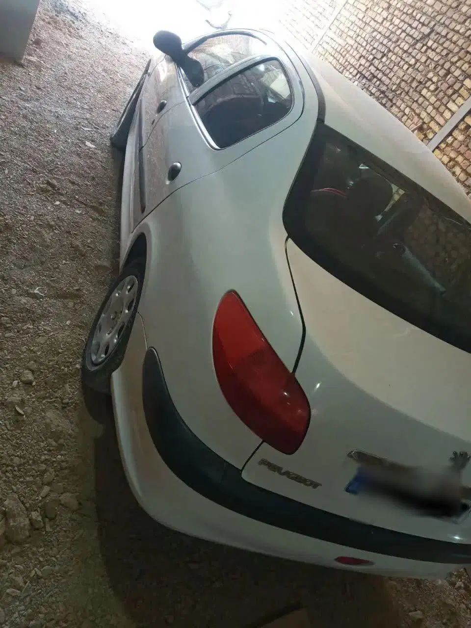 پژو ۲۰۶ صندوق دار v20 - 1389