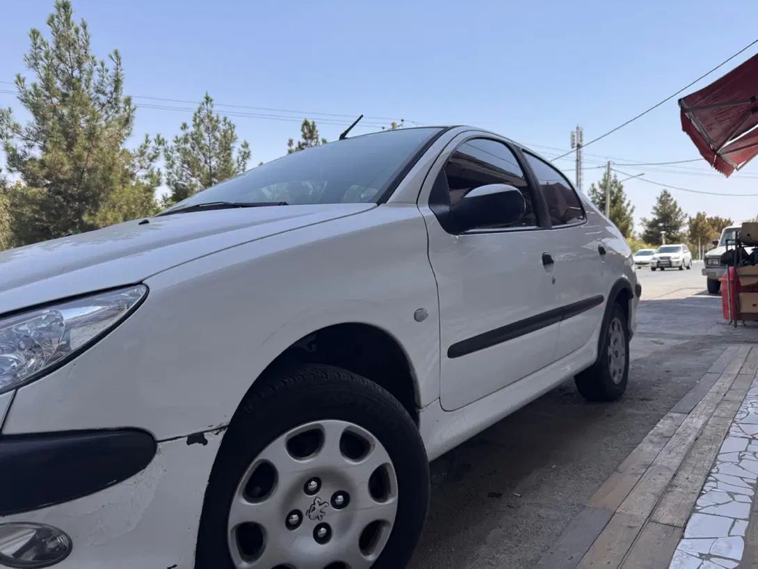 پژو ۲۰۶ صندوق دار v8 - 1390