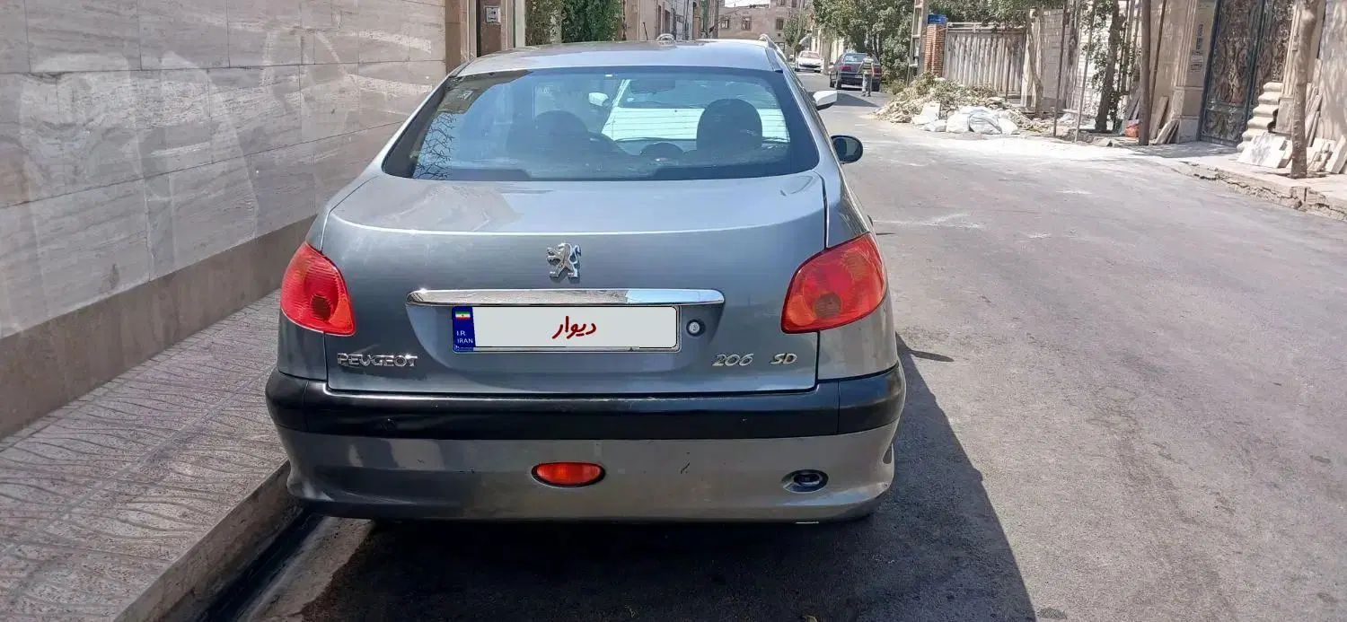 پژو ۲۰۶ صندوق دار v8 - 1395