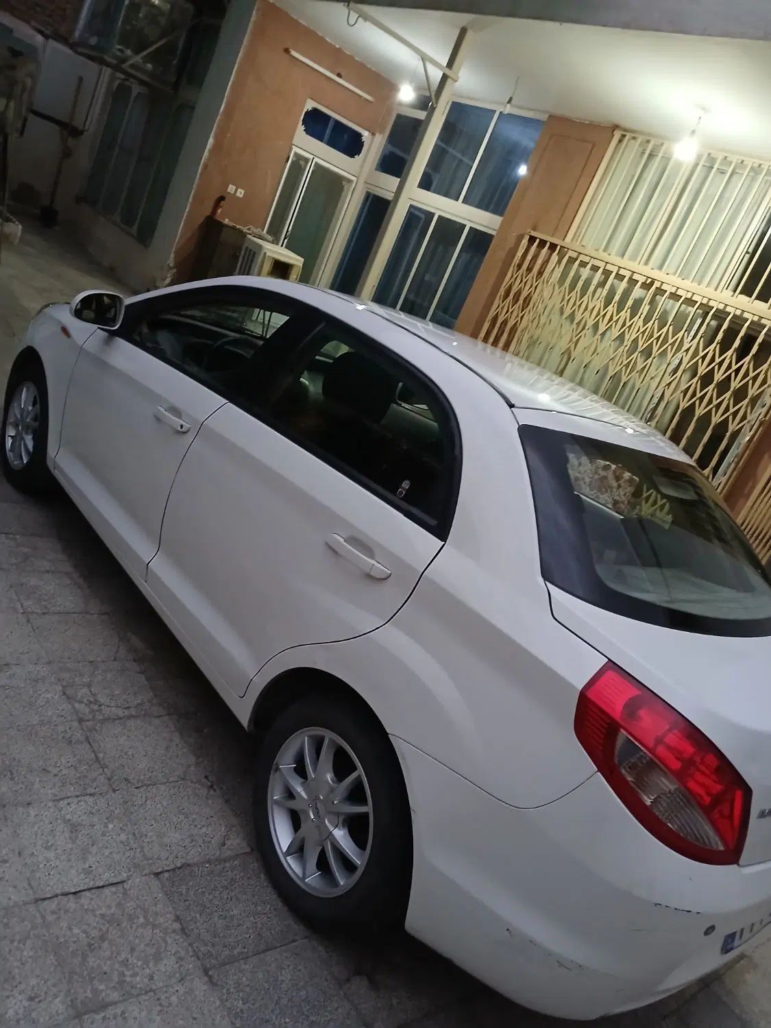 ام وی ام 315 صندوقدار ساده دنده ای - 1393