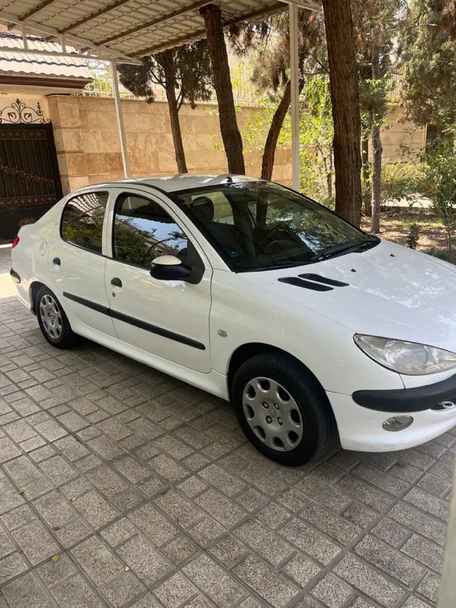 پژو ۲۰۶ صندوق دار v8 - 1397