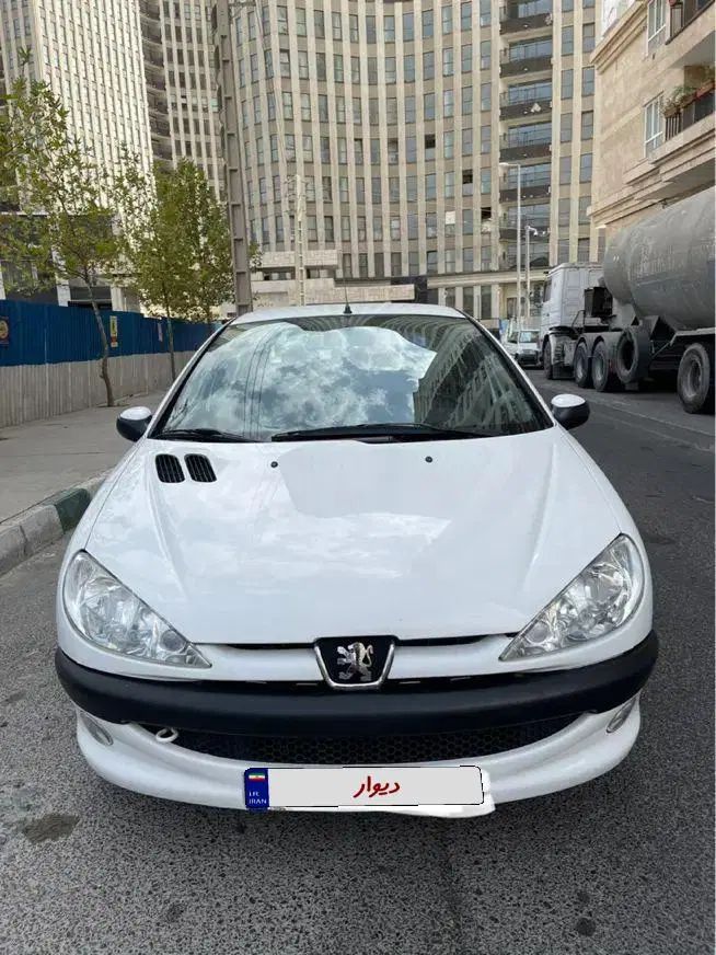 پژو ۲۰۶ صندوق دار v8 - 1399