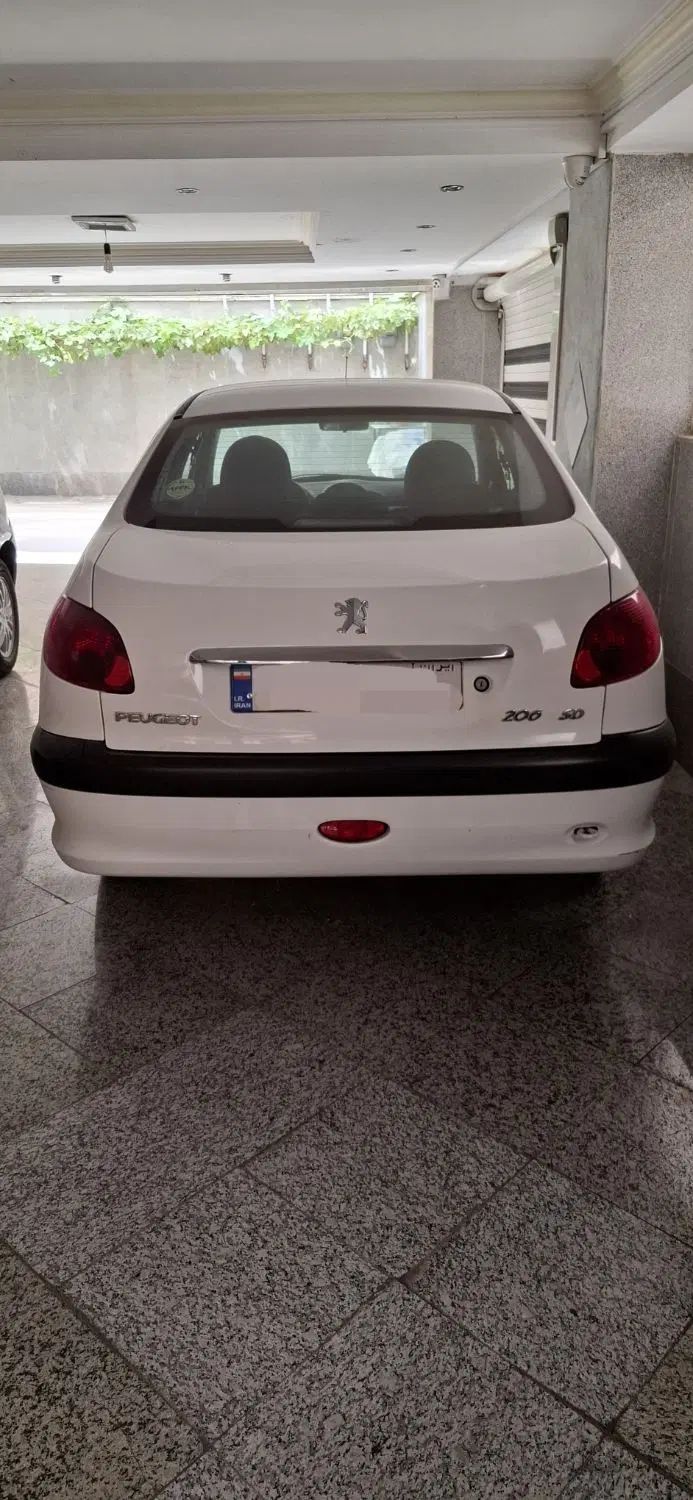 پژو ۲۰۶ صندوق دار v8 - 1399