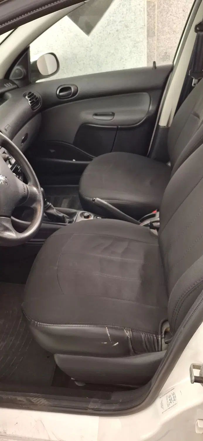پژو ۲۰۶ صندوق دار v8 - 1399