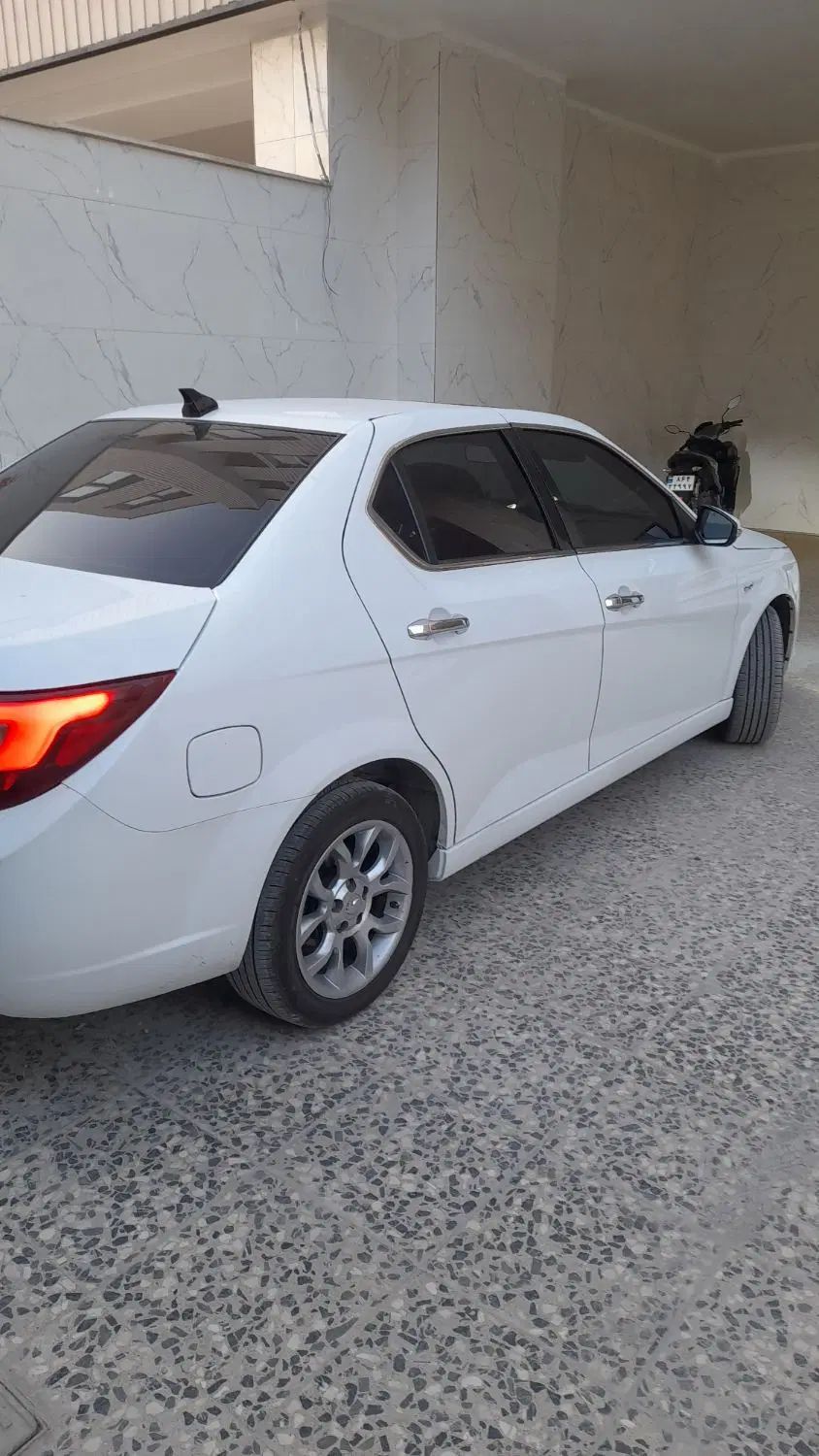 دنا پلاس توربو 6 دنده - 1402