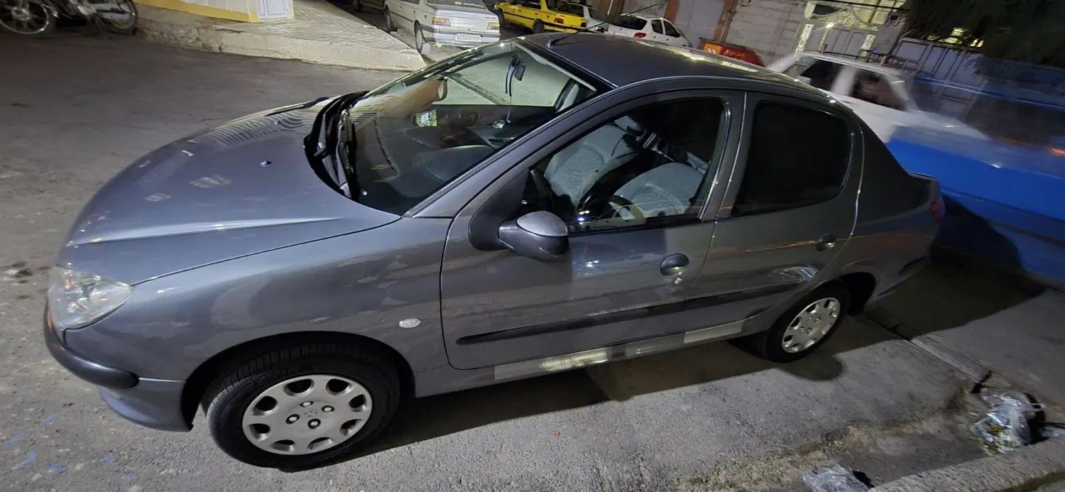 پژو ۲۰۶ صندوق دار v8 - 1390