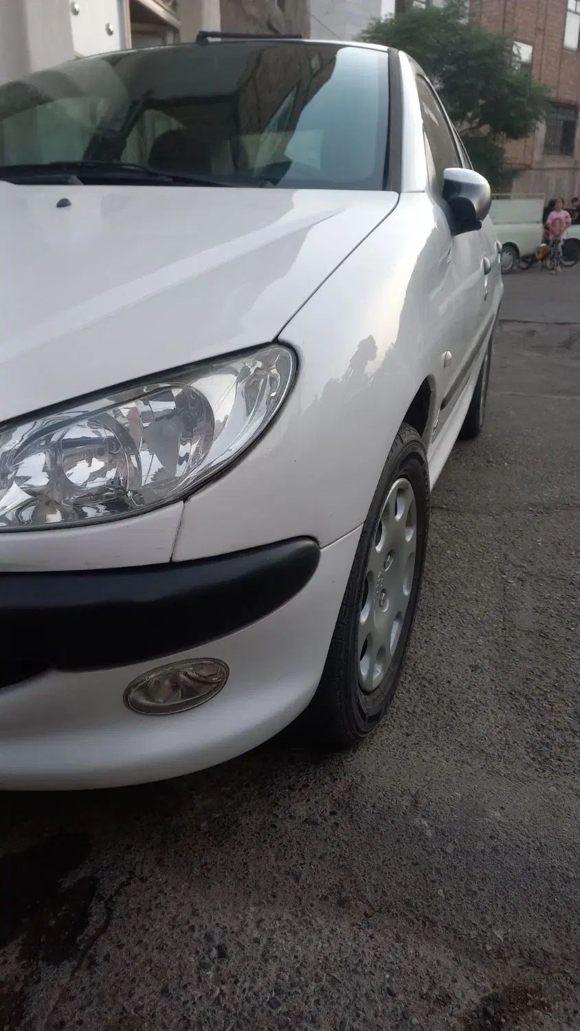 پژو ۲۰۶ صندوق دار v8 - 1396