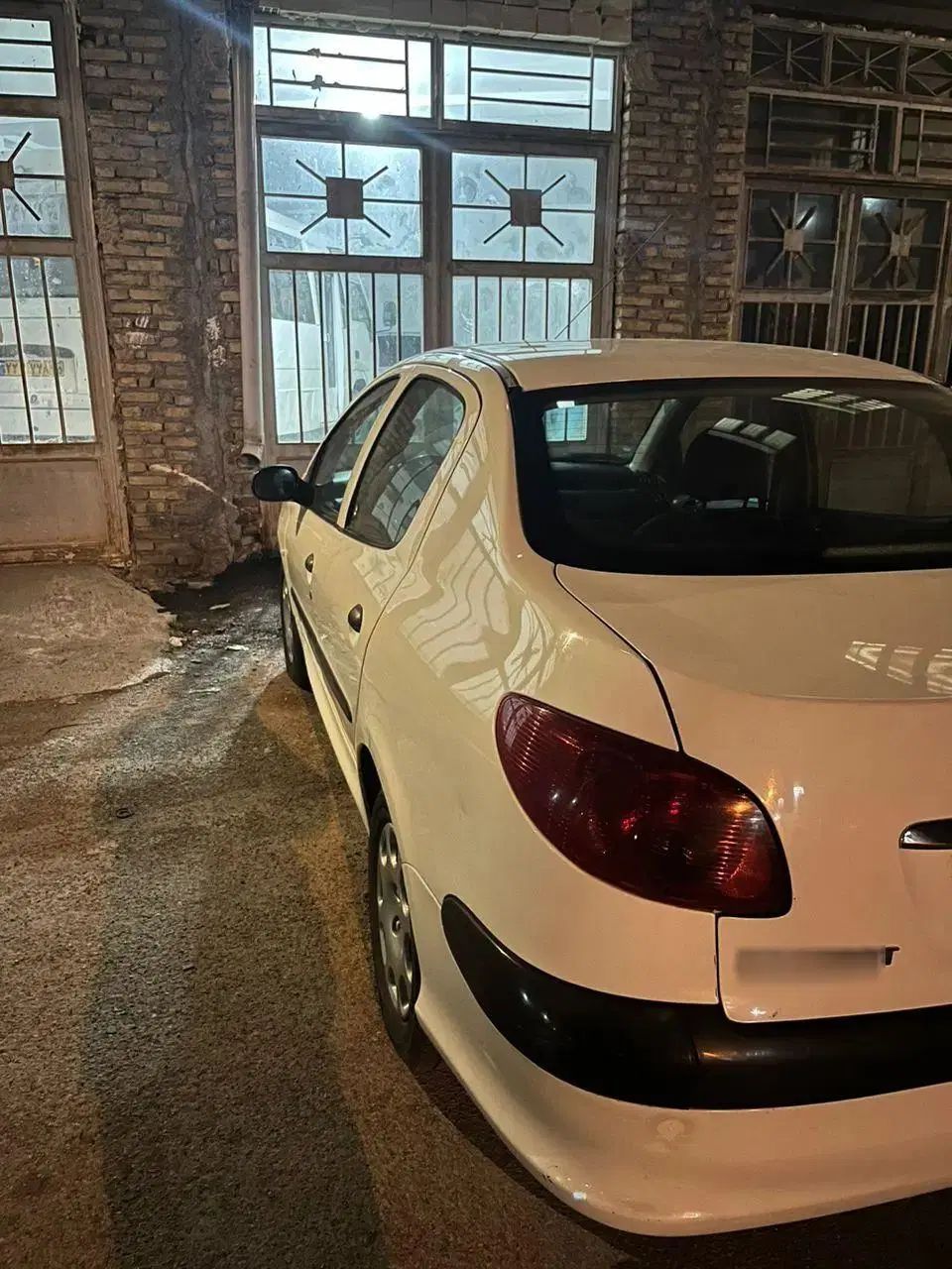 پژو ۲۰۶ صندوق دار v20 - 1389