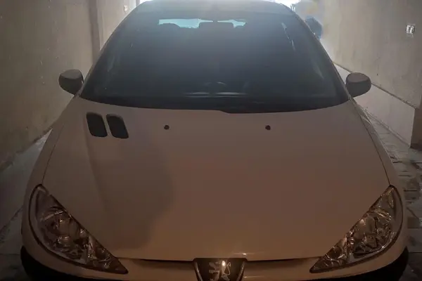 پژو ۲۰۶ صندوق دار v8 - 1397