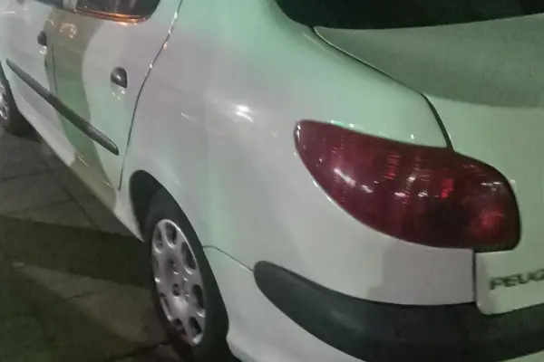 پژو ۲۰۶ صندوق دار v20 - 1390