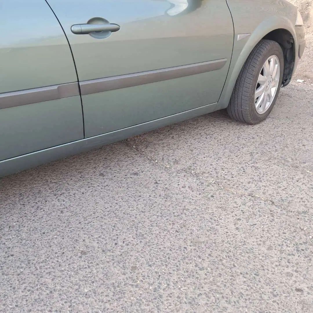رنو مگان پارس خودرو 2000 - 1389