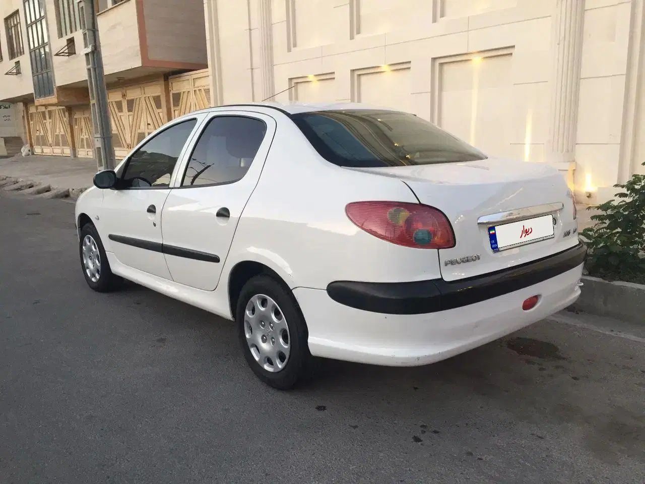 پژو ۲۰۶ صندوق دار v20 - 1386