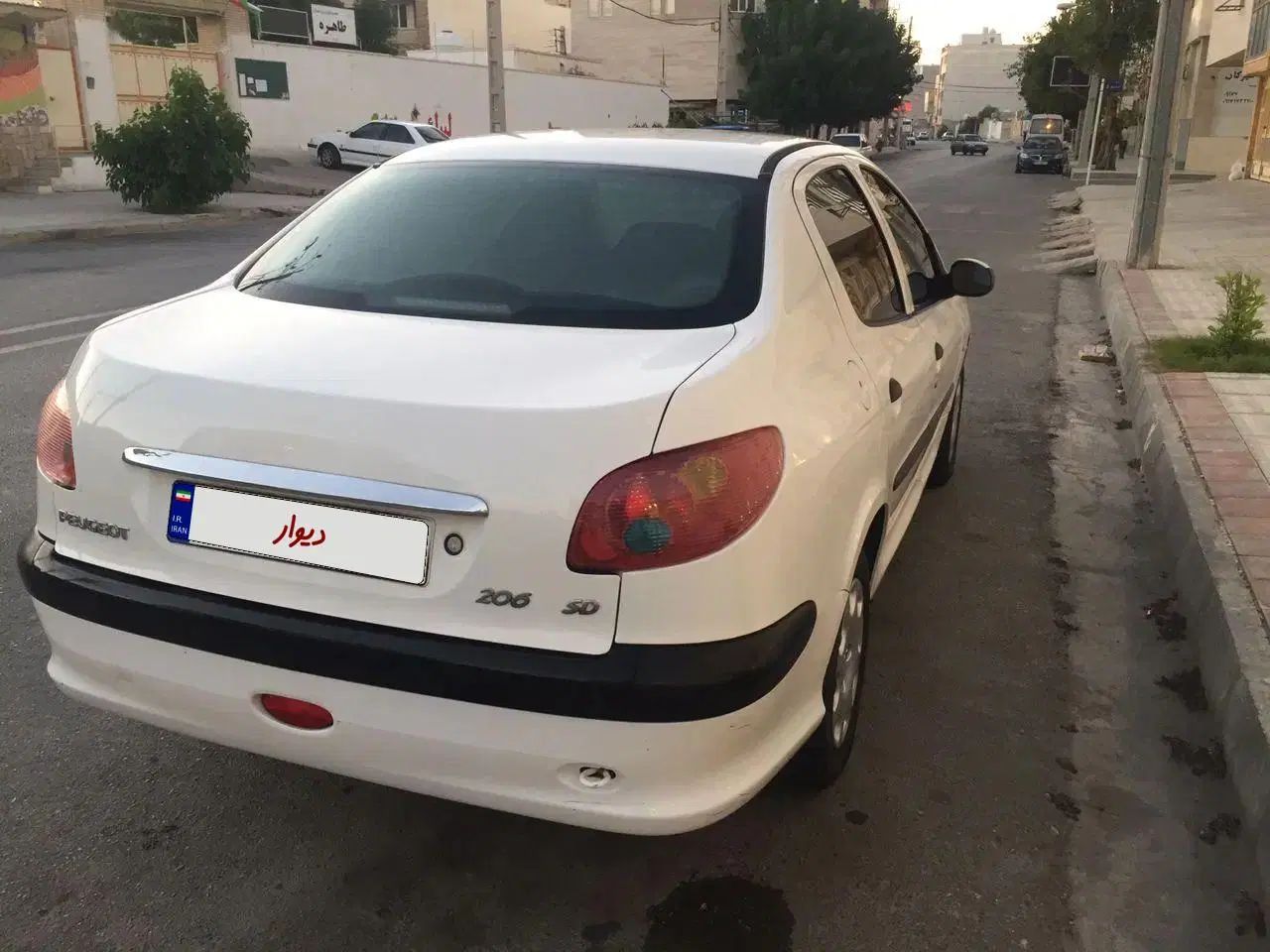 خودرو پژو، ۲۰۶ صندوق دار آگهی ann_20155165