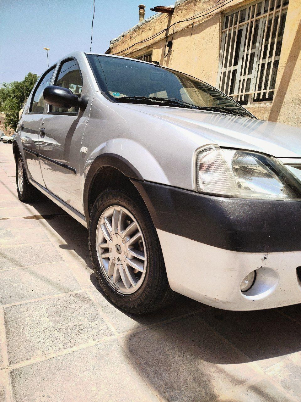 خودرو رنو، تندر 90 آگهی ann_20155883
