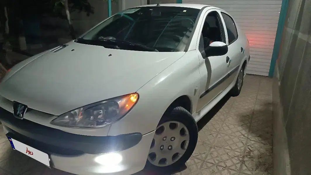 پژو ۲۰۶ صندوق دار v8 - 1394