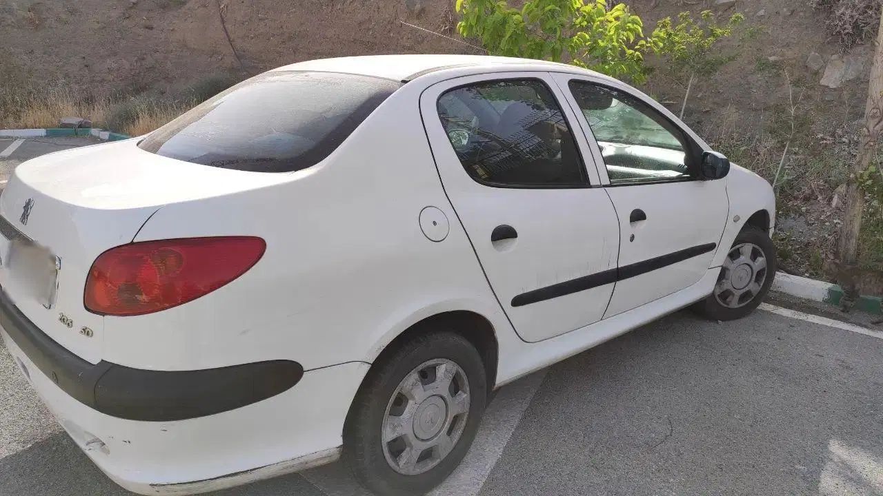 پژو ۲۰۶ صندوق دار v8 - 1395