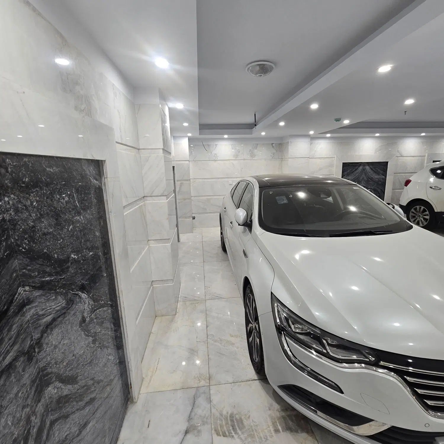خودرو رنو، تالیسمان آگهی ann_20155985