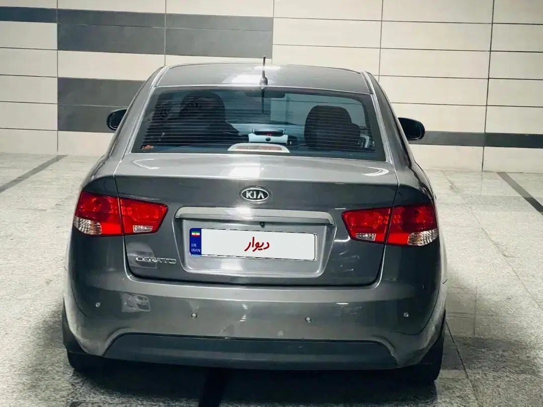 کیا سراتو 2.0 لیتر اتوماتیک GT لاین - 2018