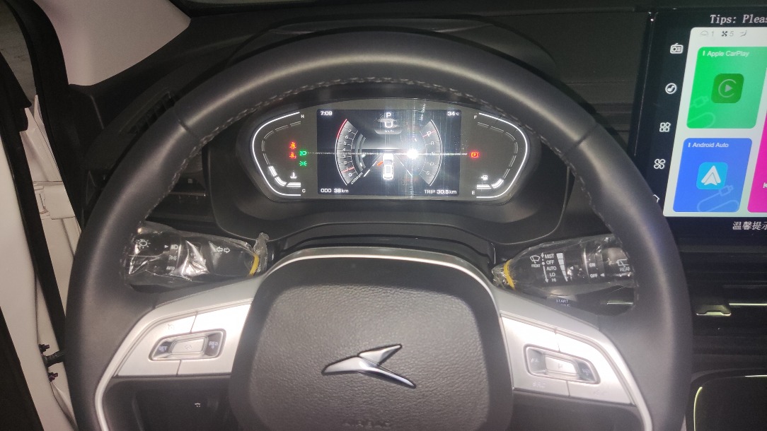 کی ام سی X5 ۱.۵ لیتر توربو - 1403