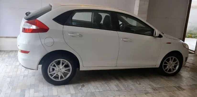 ام وی ام 315 هاچ بک ساده دنده ای - 1392