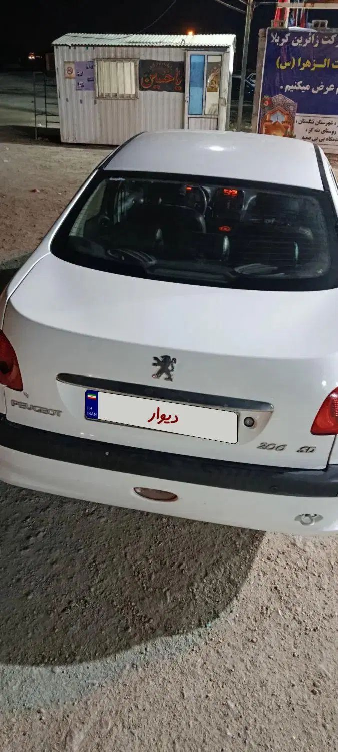 پژو ۲۰۶ صندوق دار v8 - 1395
